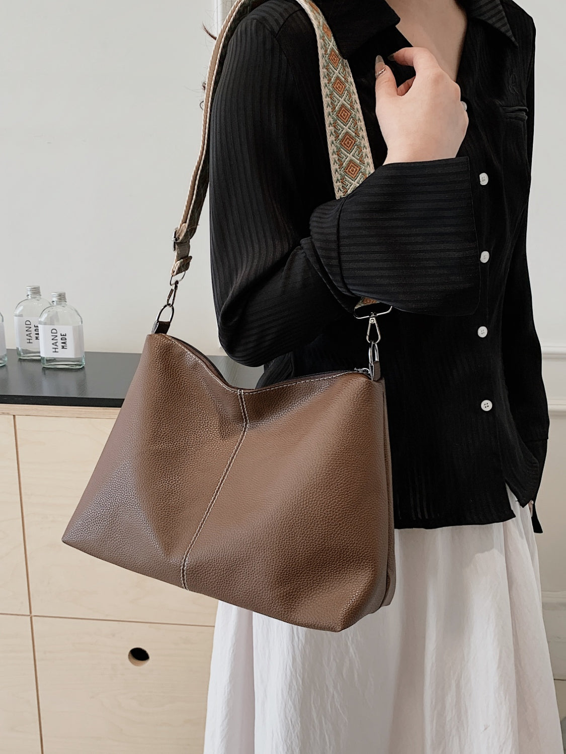 PU Leather Geometric Pattern Strap Shoulder Bag