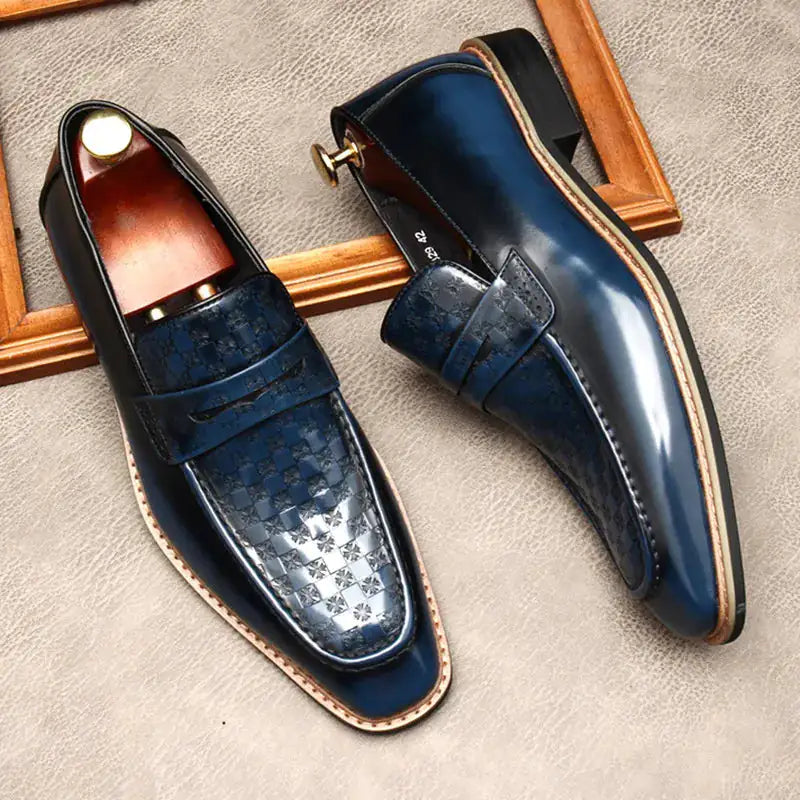 Elegant leather alligator print Loafers (Crocodile pattern)