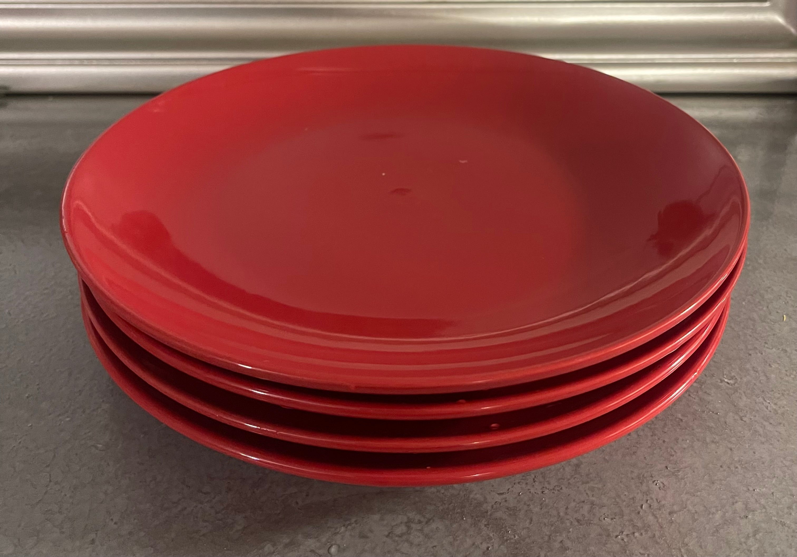 Red plates