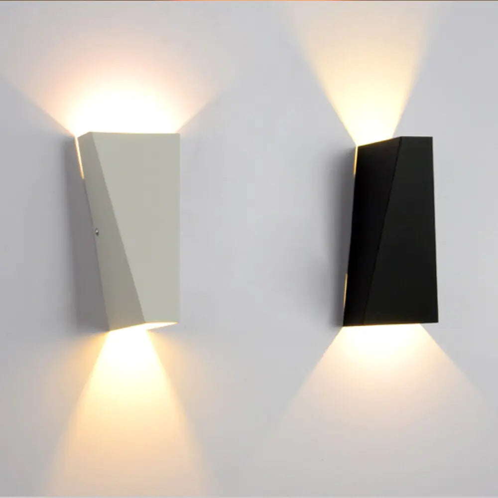 Sleek Geometric Wall Lamp