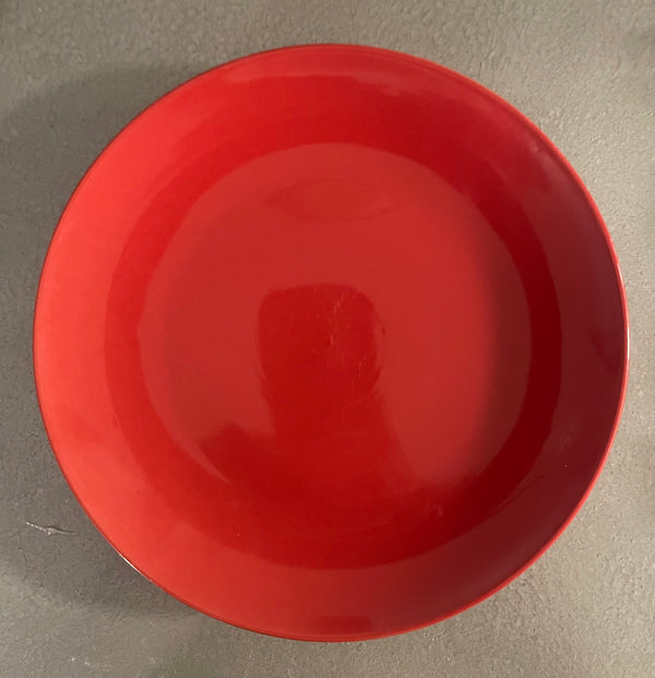 Red plates