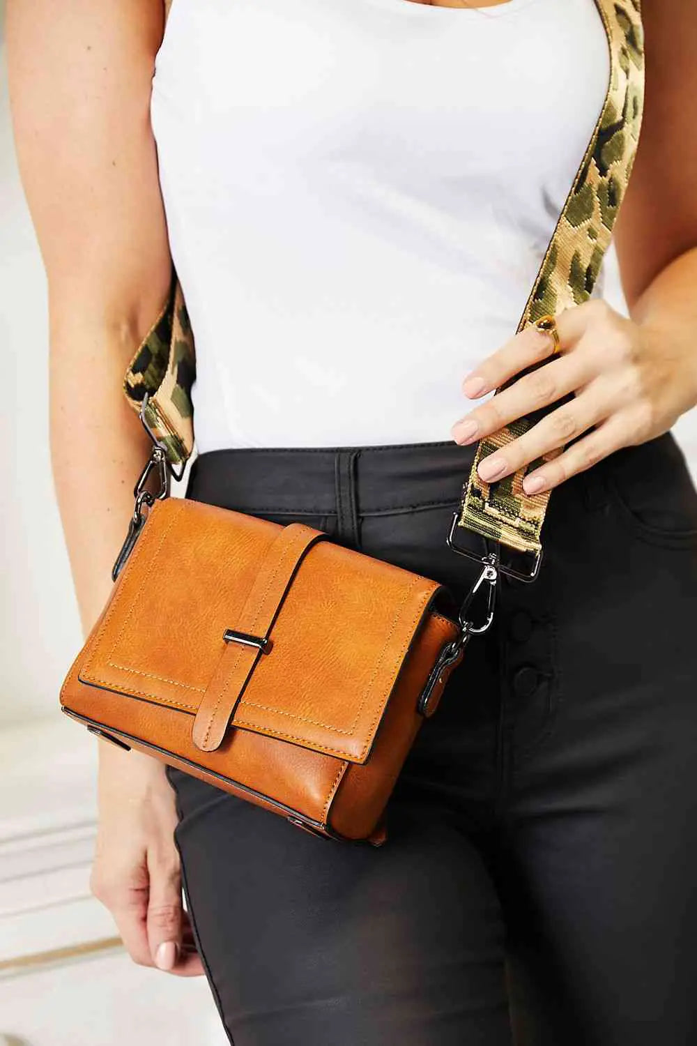 Sammy Wide Strap Crossbody-