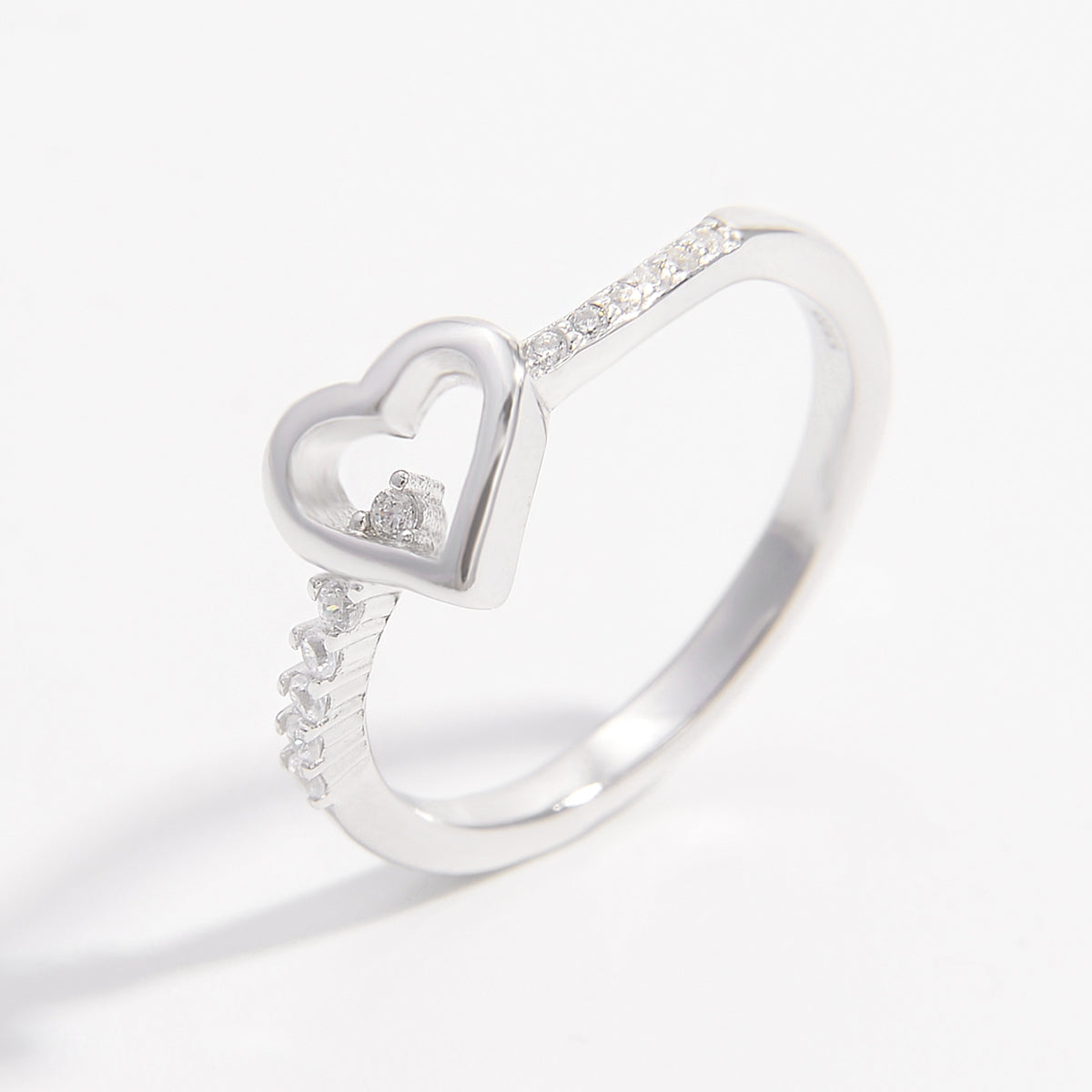 925 Sterling Silver Zircon Heart Ring