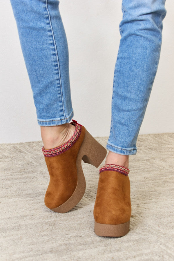 Legend Footwear Platform Suede Clog Heel