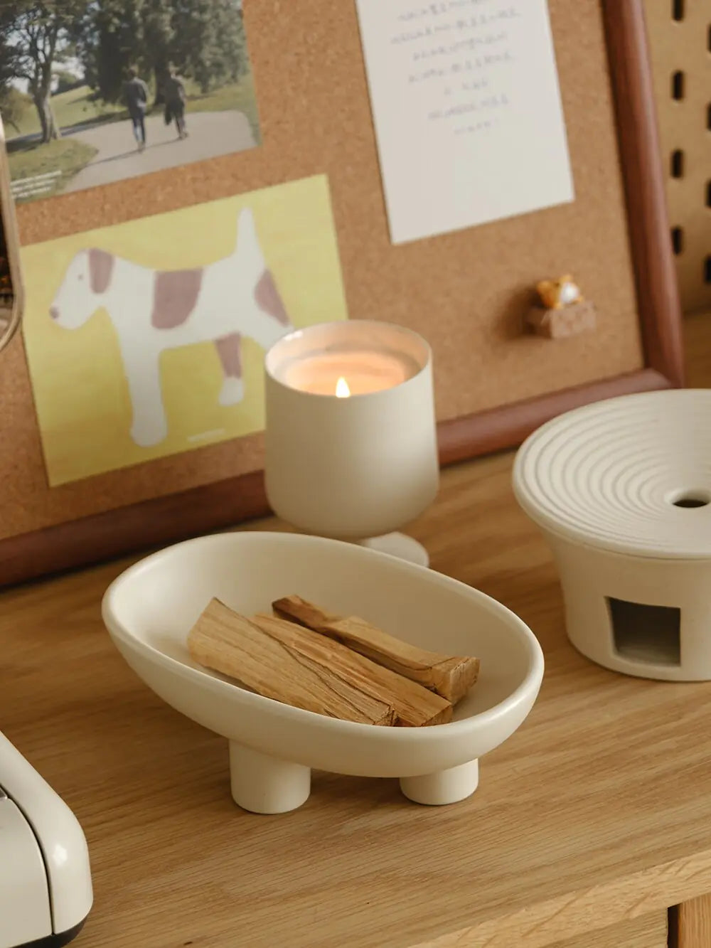 Three-Legs Ceramic Soap Dish